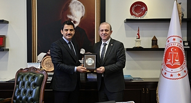 REKTÖR ÇUVALCI'DAN GENEL MÜDÜR KULOĞLU'NA ZİYARET 