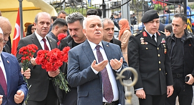 TRABZON PROTOKOLÜNDEN ŞEHİTLİĞE BAYRAM ZİYARETİ