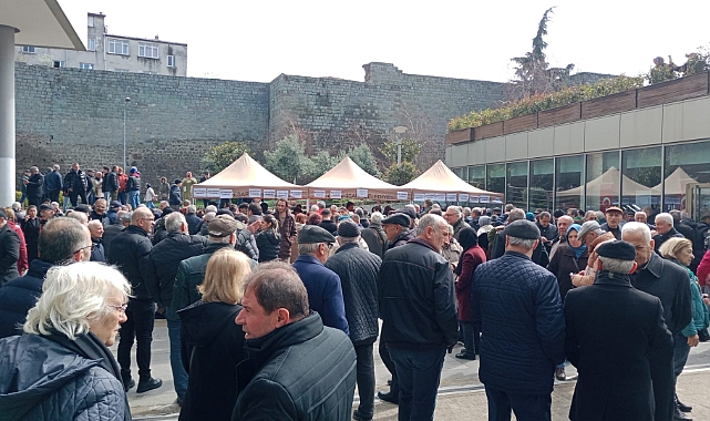 VATANDAŞLAR İMAMOĞLU İÇİN SANDIKLARA AKIN ETTİ