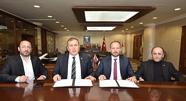 YAT TURİZMİ ZİRVESİ İÇİN İMZALAR ATILDI