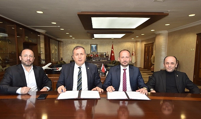 YAT TURİZMİ ZİRVESİ İÇİN İMZALAR ATILDI