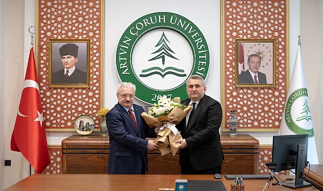 AÇÜ REKTÖRÜ AYDIN: KATILIMCI ANLAYIŞLA HİZMET ETMEYE DEVAM EDECEĞİZ