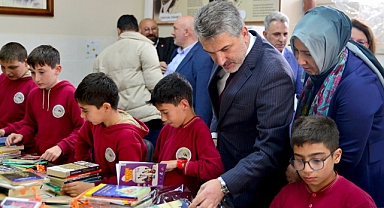 AK PARTİ TRABZON ÇOCUKLARI SEVİNDİRDİ