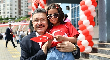 BAŞKAN GENÇ’TEN 23 NİSAN MESAJI