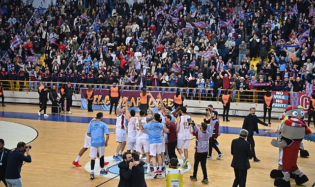 BAŞKAN GENÇ: TRABZONSPOR'UMUZU YÜREKTEN TEBRİK EDİYORUM