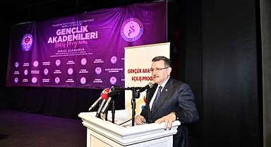 BAŞKAN GENÇ: TÜRKİYE YÜZYILINI GENÇLER İNŞA EDECEK