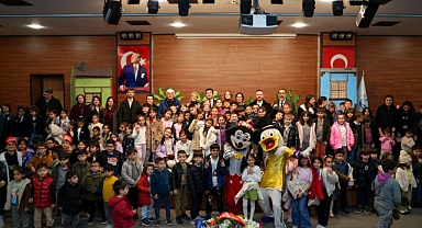 BAŞKAN KAYA ÇOCUK FESTİVALİNE KATILDI 