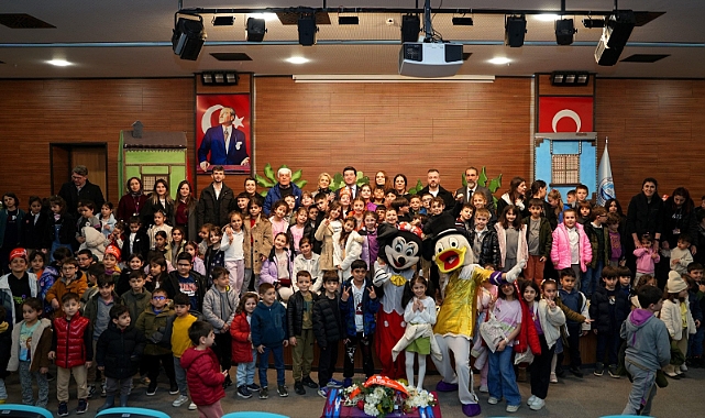 BAŞKAN KAYA ÇOCUK FESTİVALİNE KATILDI