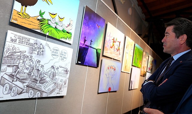 BAŞKAN KAYA GÖRSEL MİZAHİ YAPITLAR SERGİSİNİN AÇILIŞINA KATILDI