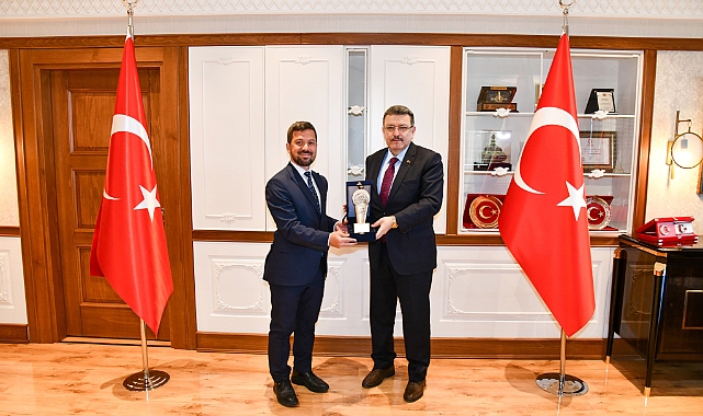 BÜYÜKŞEHİR BELEDİYESİ'NE 'ULAŞIMDA AKLIN YOLU' ÖDÜLÜ