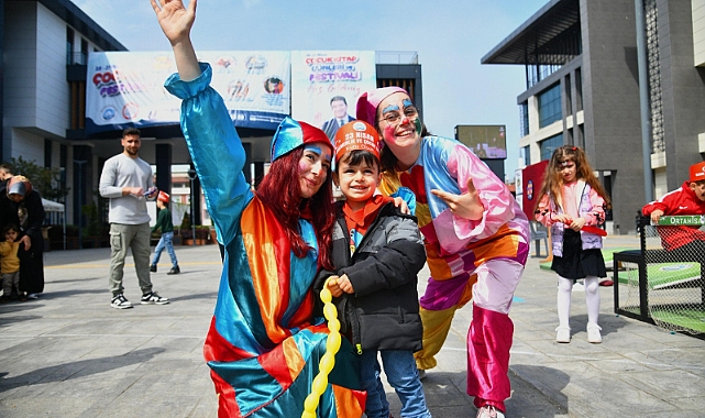 ÇOCUK FESTİVALİ BÜTÜN COŞKUSUYLA SÜRÜYOR