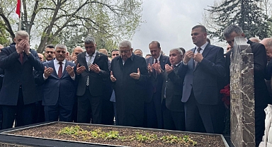 MHP TRABZON BAŞBUĞ TÜRKEŞ'İ DUALARLA ANDI 