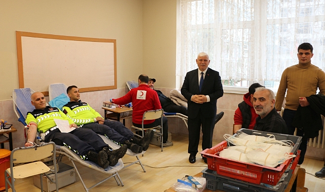 OF'TA VELİLERDEN KAN BAĞIŞINA DESTEK