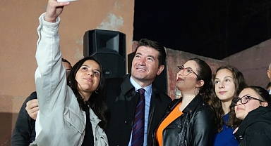 ORTAHİSAR BELEDİYESİ ÖĞRENCİLERİNİN YANINDA