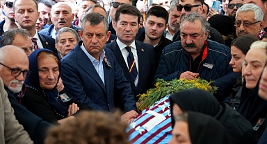 ÖZGÜR ÖZEL: VOLKAN KONAK'IN YERİ DOLMAZ!