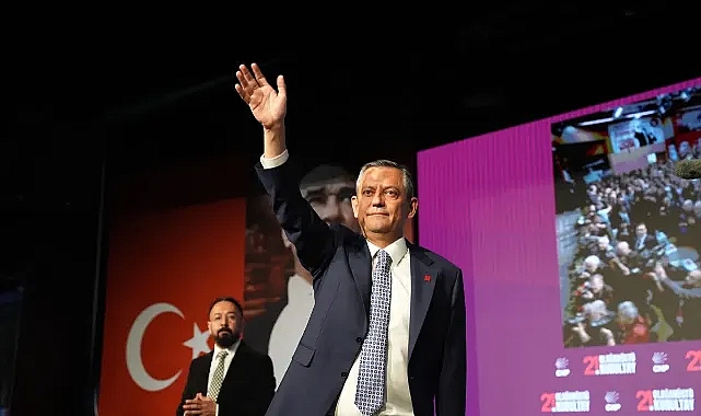 ÖZGÜR ÖZEL YENİDEN BAŞKAN