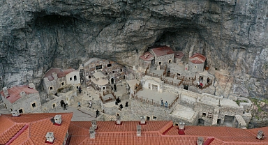 SÜMELA'YA ZİYARETÇİ AKINI 