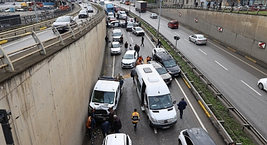 TRABZON'DA KORKUNÇ KAZA, 30 ARAÇ BİRBİRİNE GİRDİ, YARALILAR VAR!