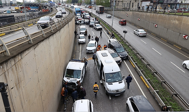 TRABZON'DA KORKUNÇ KAZA, 30 ARAÇ BİRBİRİNE GİRDİ, YARALILAR VAR!