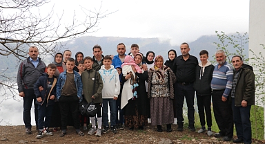 TRABZONSPOR AŞIĞI O ANNE KONUŞTU: TRABZONSPOR AŞKI TARİF EDİLEMEZ BİR DUYGU