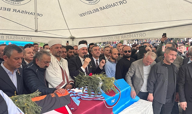 VOLKAN KONAK SON YOLCULUĞUNA UĞURLANIYOR... ONBİNLER MAÇKA'YA AKIN ETTİ