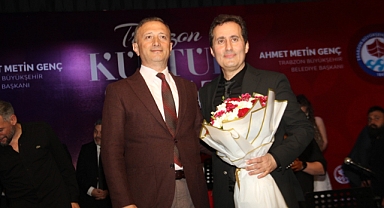 ZAMANSIZ ŞARKILAR İZLEYİCİLERE NOSTALJİ YAŞATTI