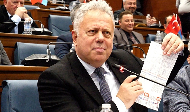 ZORLU, SU FATURALARINDAKİ ‘MAHKEME KARARI’ YAZISINA TEPKİ GÖSTERDİ