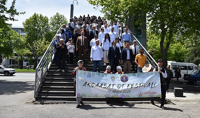 AKÇAABAT'TA 'OT FESTİVALİ' DÜZENLENDİ