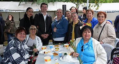 BAŞKAN KAYA, EMEKÇİ KADINLARIN ANNELER GÜNÜ’NÜ KUTLADI 