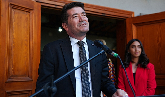 BAŞKAN KAYA: TRABZON'UN GENLERİNDE RESSAMLIK YETENEĞİ VAR