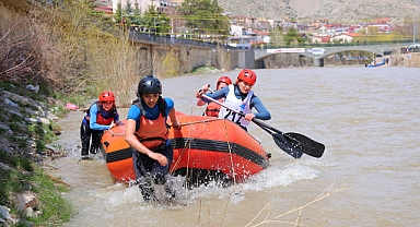 BAYBURT RAFTİNGDE SÖZ SAHİBİ OLMAK İSTİYOR 