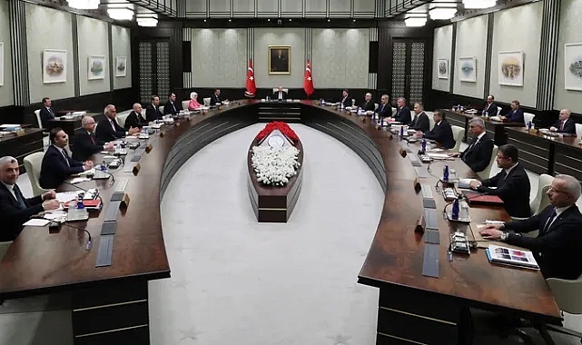 BOMBA İDDİA... KABİNE DEĞİŞİYOR!