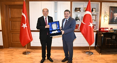 CUMHURBAŞKANI TATAR, BAŞKAN GENÇ'İ ZİYARET ETTİ