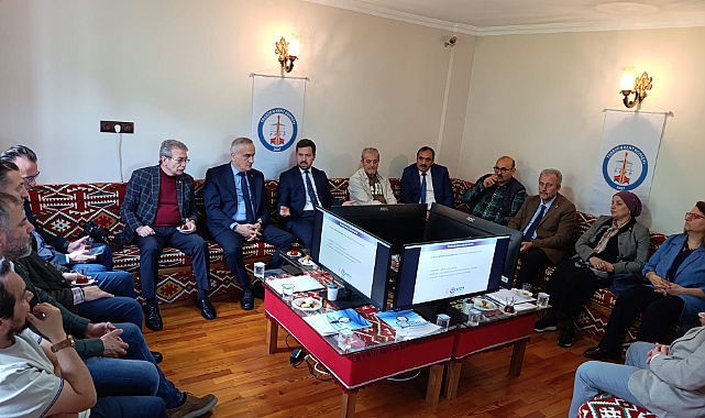 KENT KONSEYİNDE RAYLI SİSTEM İSTİŞARESİ