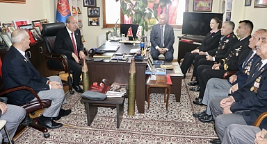 KKTC CUMHURBAŞKANI TATAR, KIBRIS GAZİLERİ İLE BULUŞTU