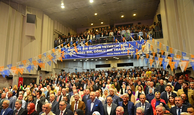 MUMCU: BİRİLERİ SOKAKLARI KARIŞTIRMAK İSTEYEBİLİR AMA BİZ GEÇİT VERMEYECEĞİZ