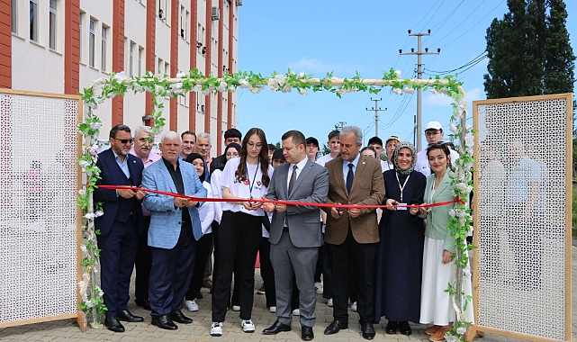 OF'TA TÜBİTAK 4006 BİLİM FUARI AÇILDI