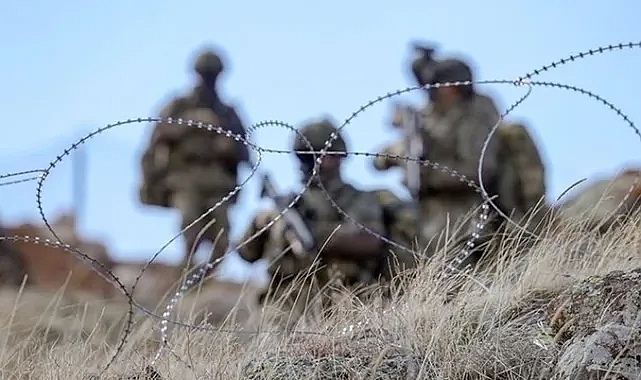 PKK ARTIK YOK... KENDİNİ FESHETTİ