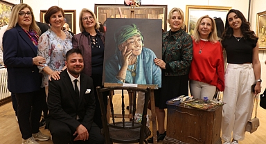 'RENKLERİN İZİNDE BİR ÖMÜR'