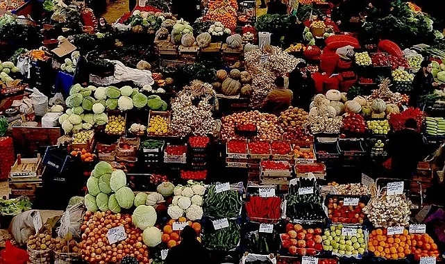 RESMEN ZEHİR TÜKETİYORUZ!