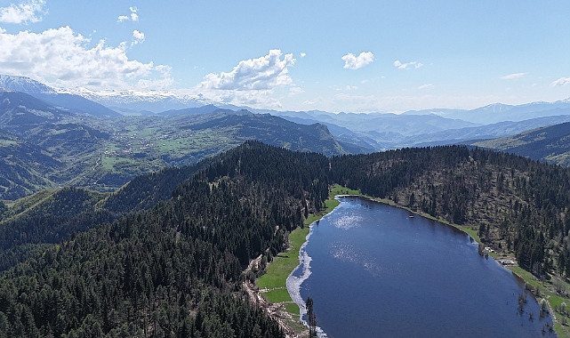 'SAKİN ŞEHİR' ŞAVŞAT'TA BAHAR GÜZELLİĞİ