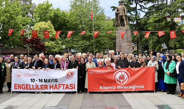 TRABZON'DA 'ENGELLİLER HAFTASI' YÜRÜYÜŞÜ DÜZENLENDİ