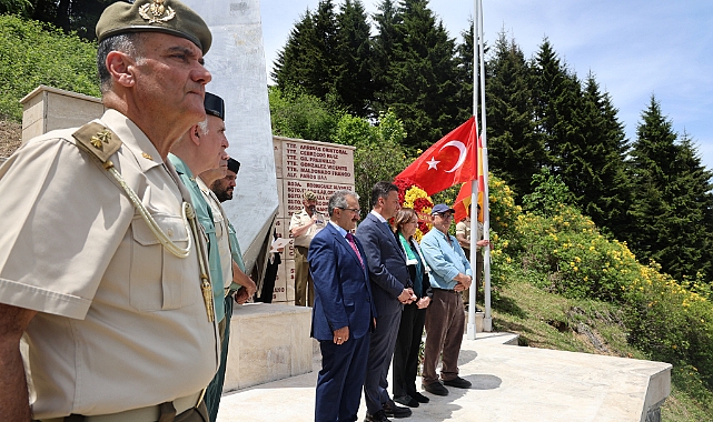 TRABZON'DA UÇAK KAZASINDA HAYATINI KAYBEDENLER UNUTULMADI