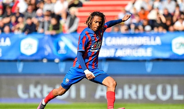 TRABZONSPOR'A GENÇ STOPER!