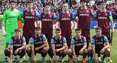 TRABZONSPOR ŞAMPİYON... GENÇLER YİNE TARİH YAZDI 