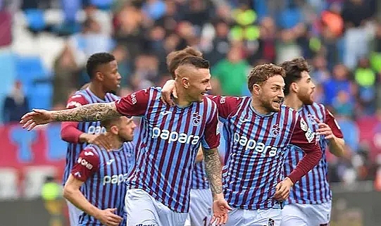 TÜM GÖZLER BANZA VE ZUBKOV'DA