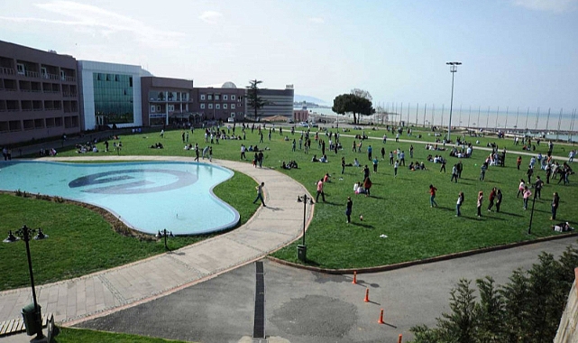 YABANCI DİLLE VE TURİZM FAKÜLTESİ HAYIRLI OLSUN