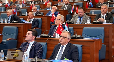 ZORLU: YÜKSEK FATURALARIN SORUMLUSU TİSKİ'DİR! 