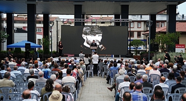 ATATÜRK TRABZON’DA BELGESELİ BÜYÜK BEĞENİ TOPLADI