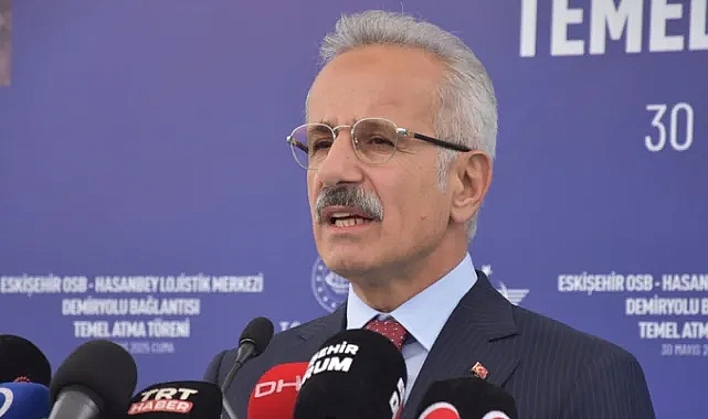 BAKAN URALOĞLU DUYURDU: 4 ÜLKEYE SEFERLER İPTAL